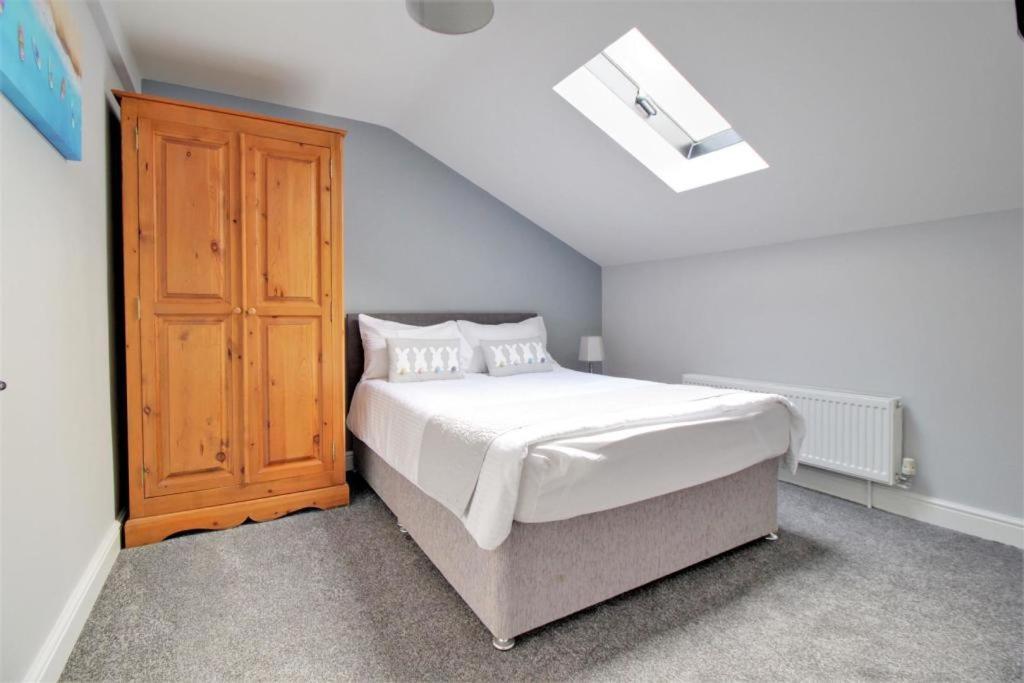 Nelson By The Docks Serviced Apartments By Roomsbooked Gloucester Exterior foto