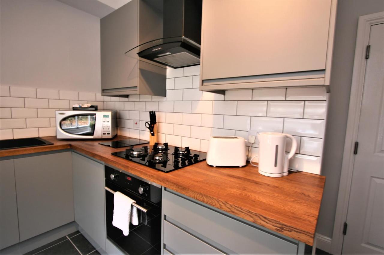 Nelson By The Docks Serviced Apartments By Roomsbooked Gloucester Exterior foto