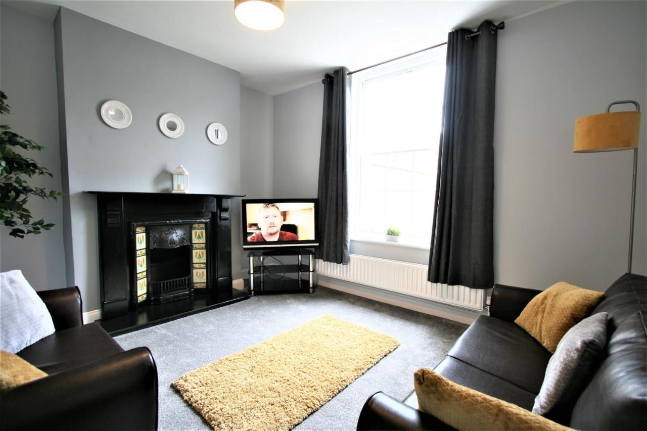 Nelson By The Docks Serviced Apartments By Roomsbooked Gloucester Exterior foto